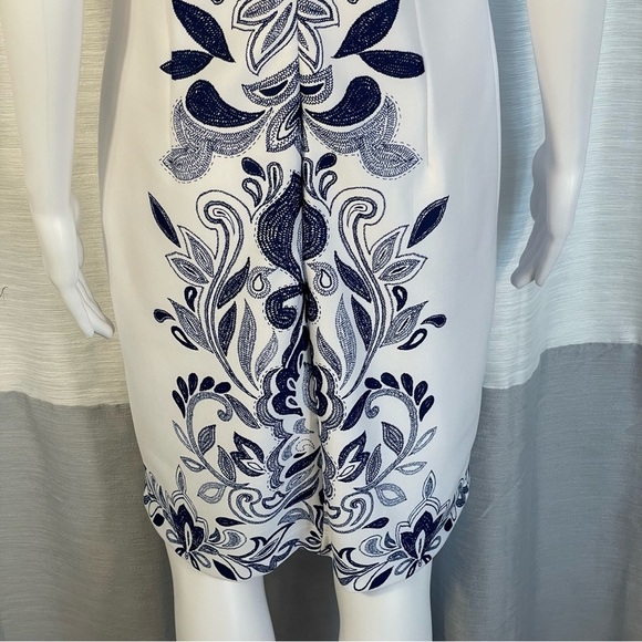 Karin Stevens White Blue Delft Pattern Sleeveless Stretch Shift Dress Sz 8 - Picture 7 of 9